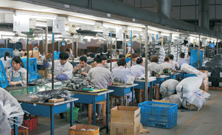 龍商行 在電子產品銷售中練就扎實技藝與穩健身姿